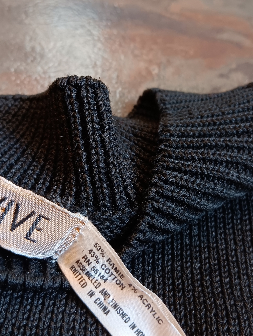 80s Vintage Black Sweater W/ Cream Chain Accent, Slouchy Crewneck Large - Picture 6 of 7